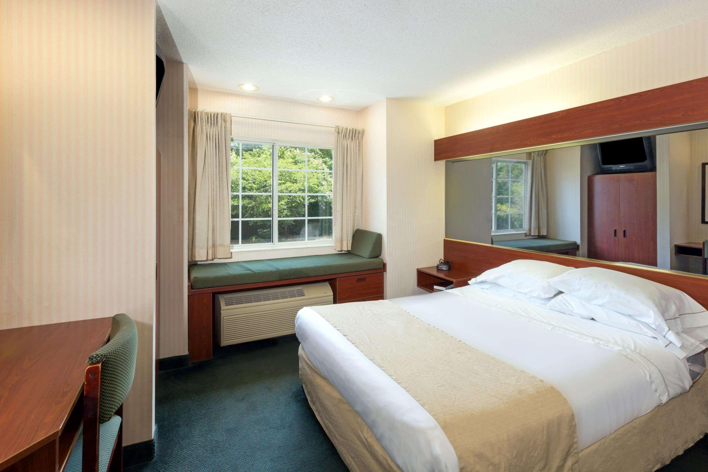 Microtel Inn & Suites By Wyndham Matthews/Charlotte מראה חיצוני תמונה