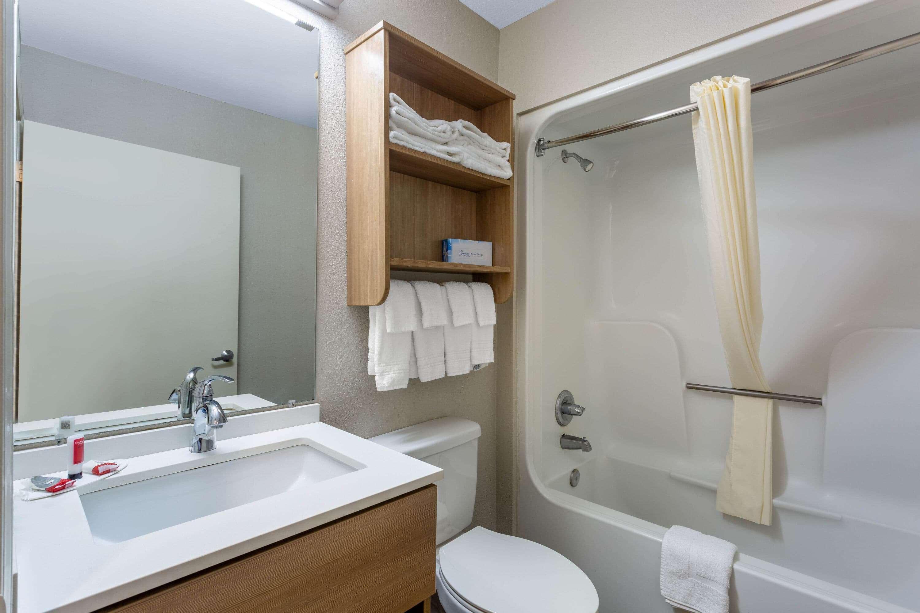 Microtel Inn & Suites By Wyndham Matthews/Charlotte מראה חיצוני תמונה