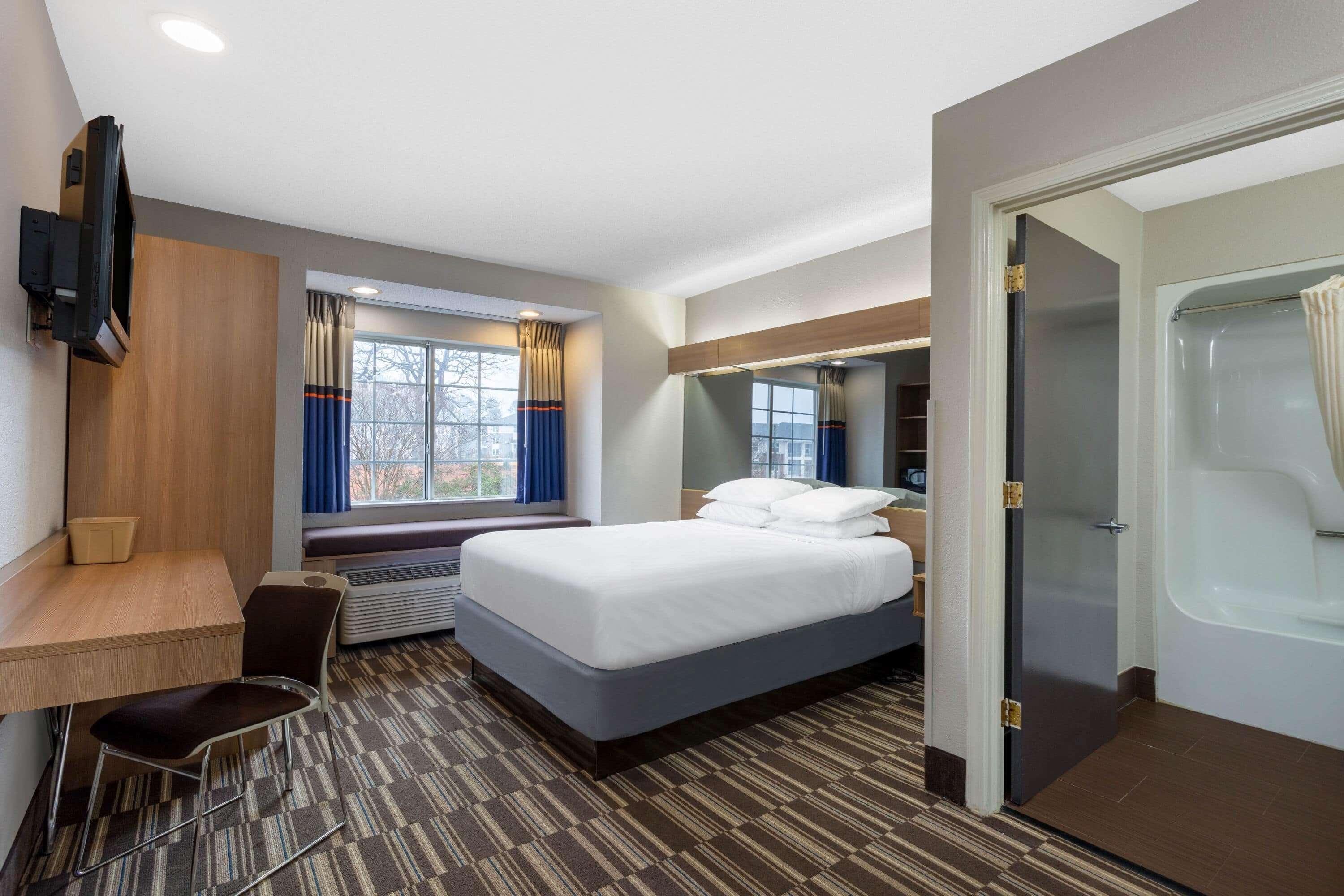 Microtel Inn & Suites By Wyndham Matthews/Charlotte מראה חיצוני תמונה