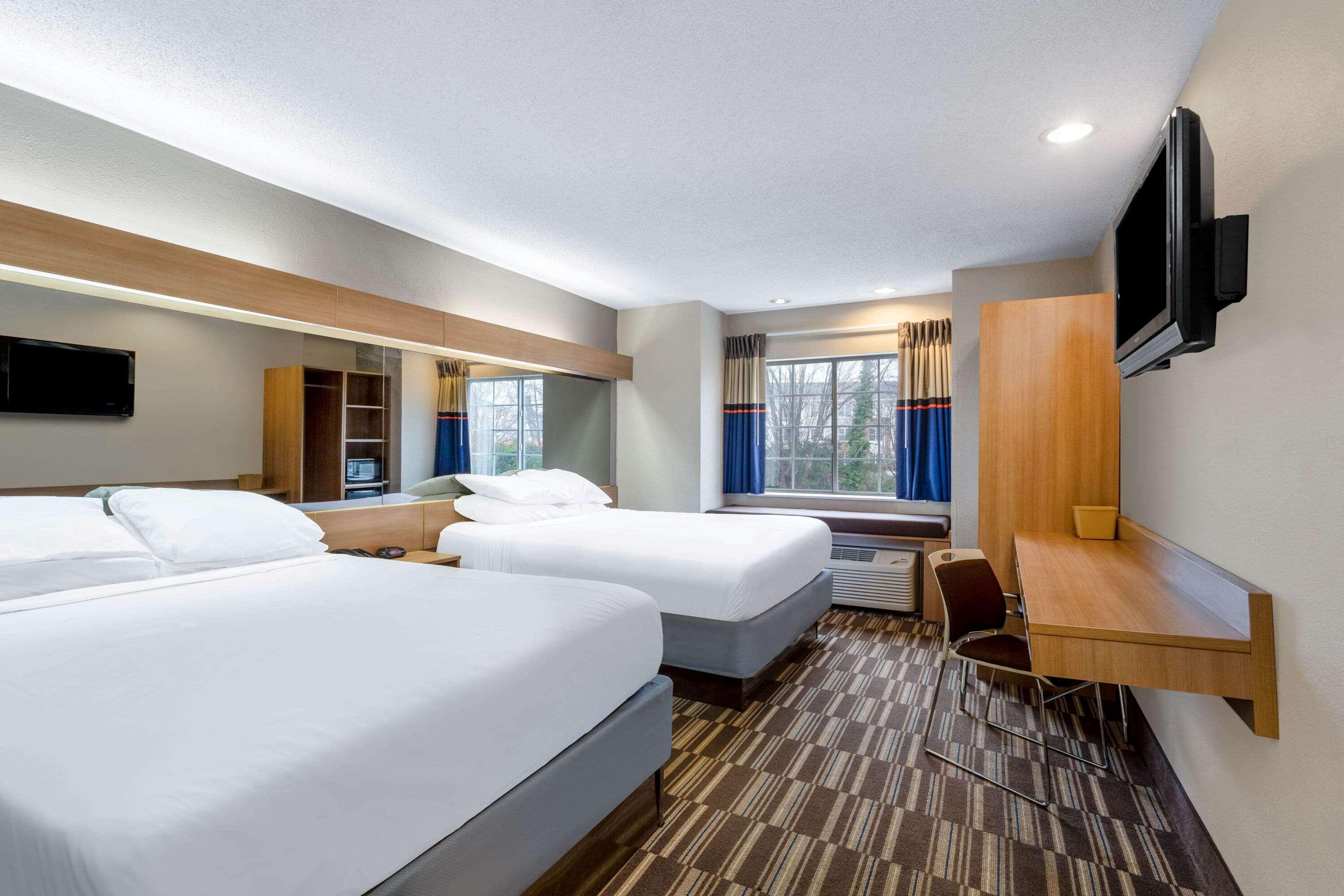 Microtel Inn & Suites By Wyndham Matthews/Charlotte מראה חיצוני תמונה