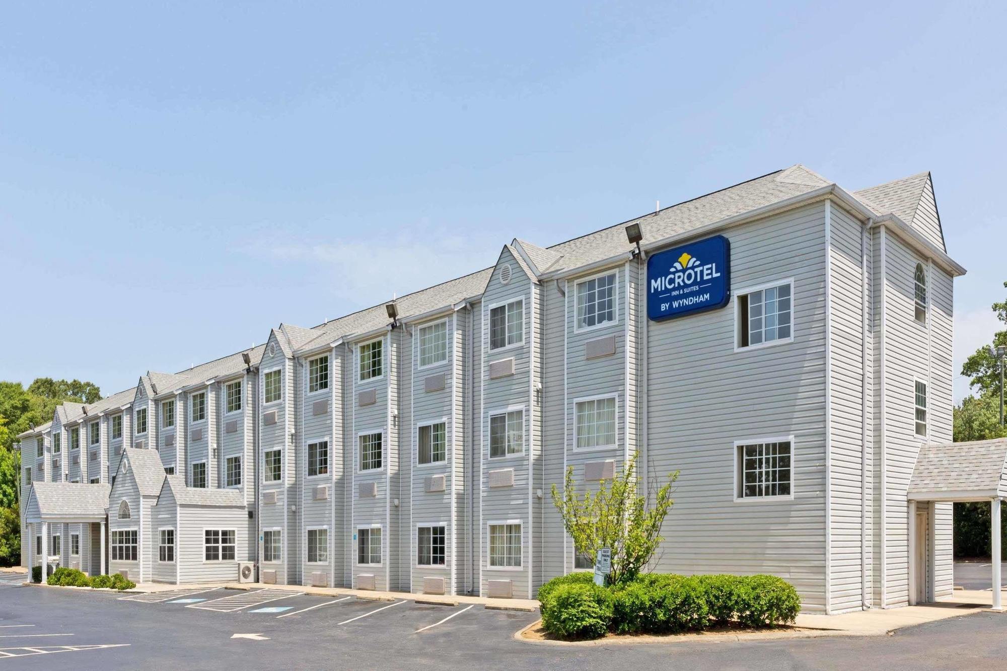 Microtel Inn & Suites By Wyndham Matthews/Charlotte מראה חיצוני תמונה